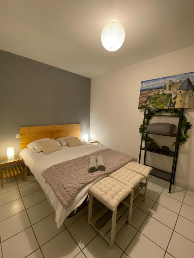 Au Pied De La Cite, T3 Au Calme Apartment Carcassonne Exterior photo